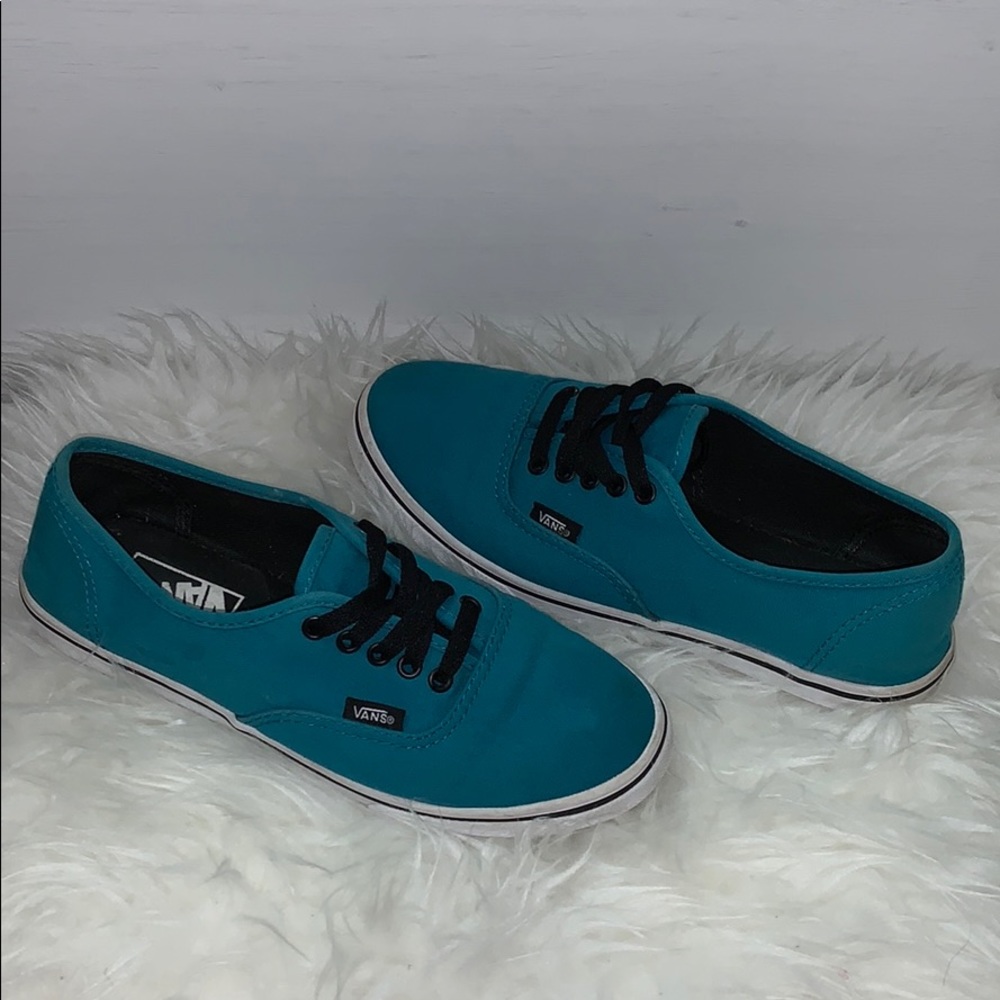 Authentic turquoise Vans👟
